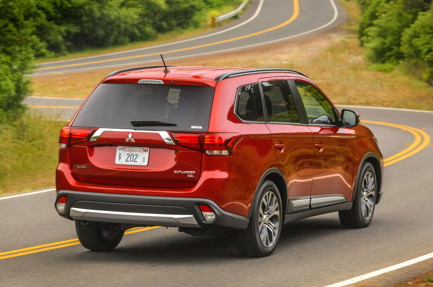 Outlander vs outback